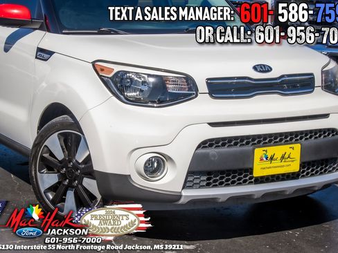 Used 2017 Kia Soul + w/ Designer's Package image 2