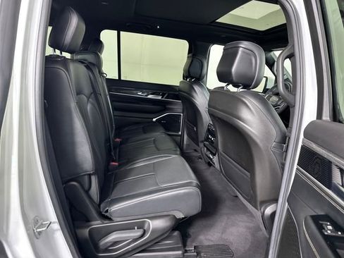 Used 2022 Jeep Wagoneer Series II w/ Premium Group I image 26