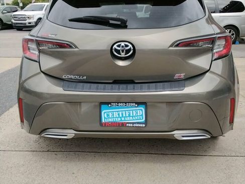 Used 2019 Toyota Corolla SE FWD image 3