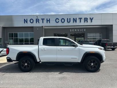 Used 2024 GMC Canyon Elevation w/ Convenience Package