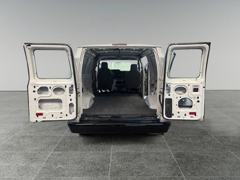Used 2014 Ford E-150 and Econoline 150 w/ Power Group RWD image 13