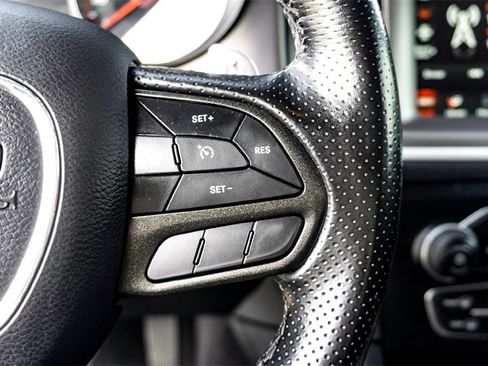 Used 2022 Dodge Charger R/T w/ Blacktop Package image 20