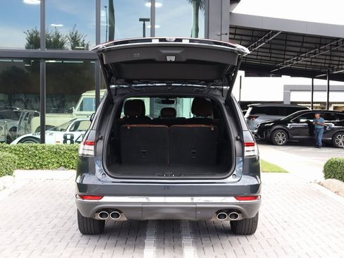 Used 2023 Lincoln Aviator Reserve w/ Elements Package Plus image 7