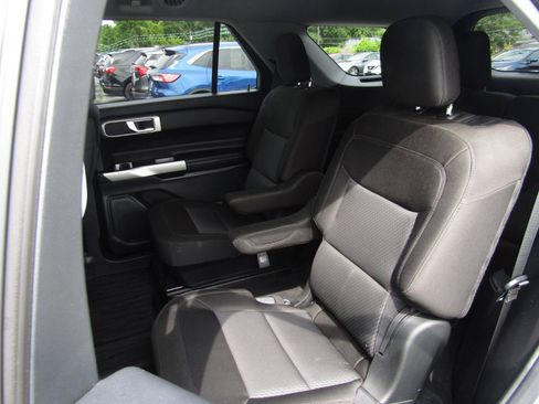 Used 2022 Ford Explorer XLT AWD/4WD image 20