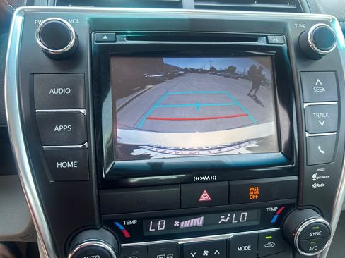 Used 2016 Toyota Camry XLE FWD image 24