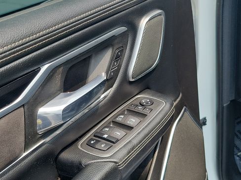 Used 2022 RAM 1500 Laramie AWD/4WD image 22