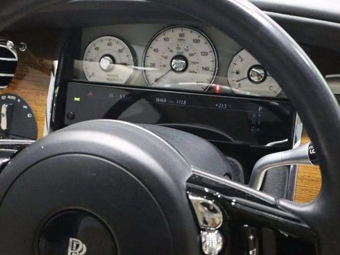 Certified 2010 Rolls-Royce Ghost RWD image 17
