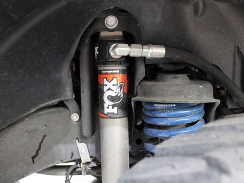 Used 2023 Jeep Wrangler Unlimited Rubicon AWD/4WD image 5