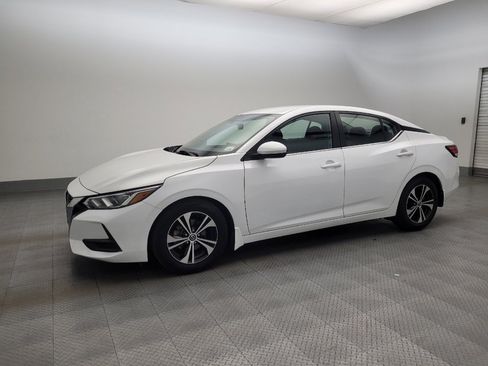 Used 2020 Nissan Sentra SV image 2
