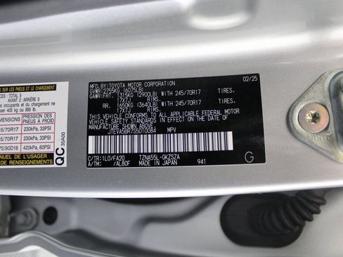 Used 2025 Toyota 4Runner SR5 image 26