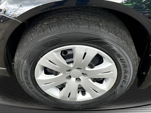 Used 2009 Subaru Outback 2.5i AWD/4WD image 32
