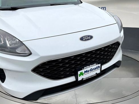Used 2022 Ford Escape SE FWD image 29