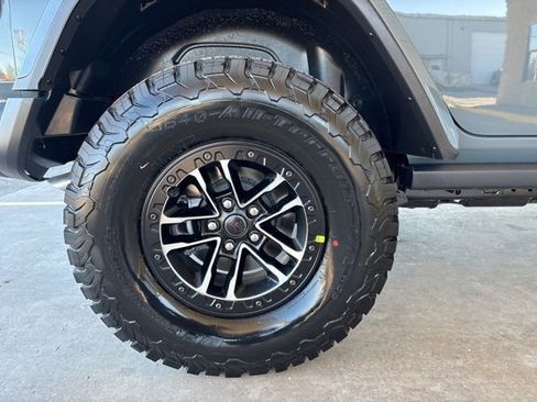 New 2026 Jeep Wrangler Unlimited Rubicon image 10