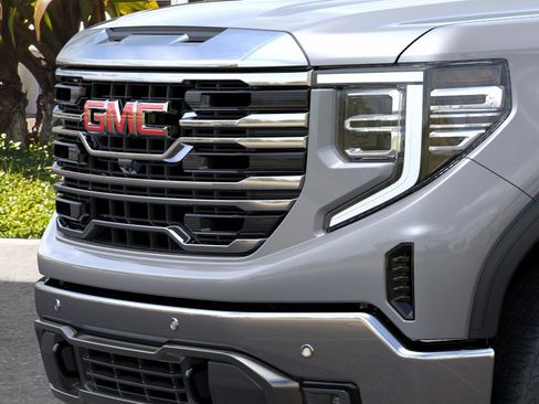 New 2026 GMC Sierra 1500 SLT w/ SLT Premium Plus Package AWD/4WD image 13