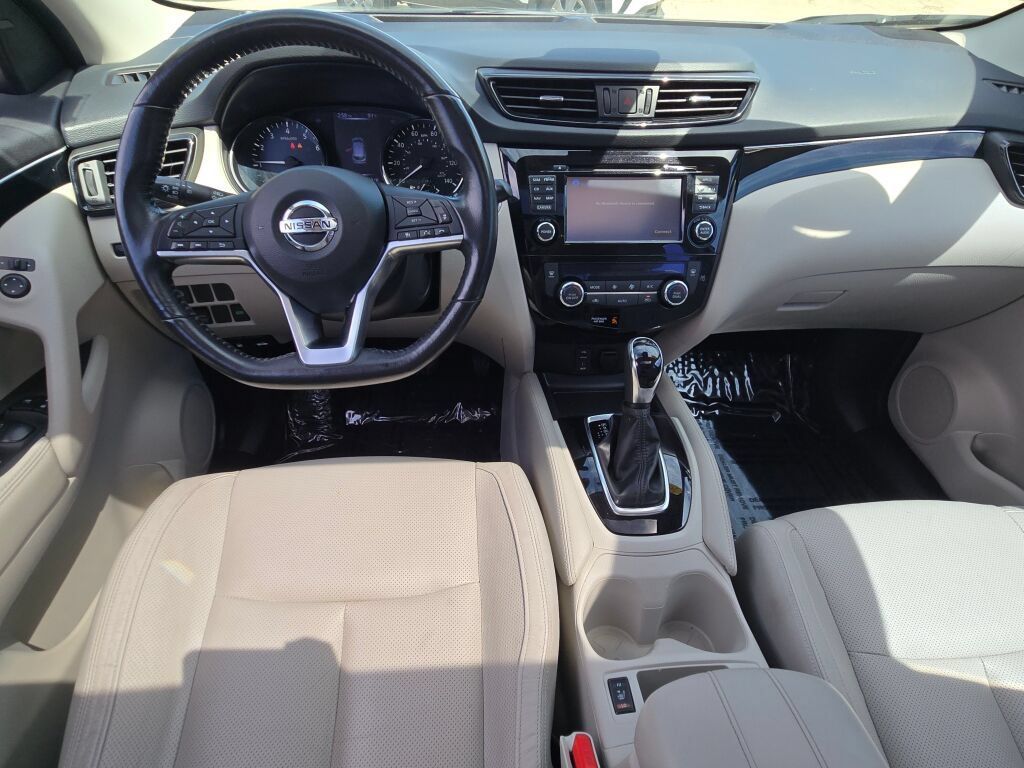 Used 2018 Nissan Rogue Sport SL w/ SL Premium Package AWD/4WD image 15