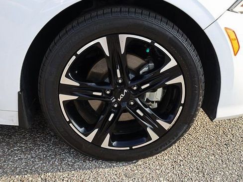 Used 2023 Kia K5 GT-Line image 13