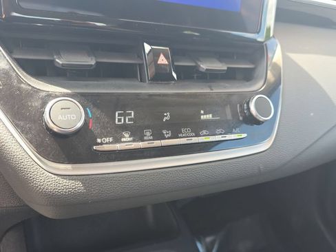 Used 2024 Toyota Corolla LE FWD image 20