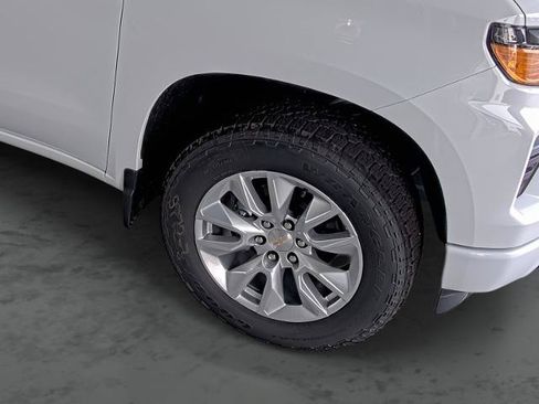 New 2026 Chevrolet Silverado 1500 Custom AWD/4WD image 16