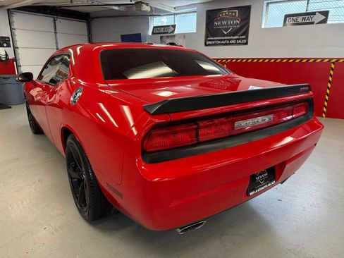 Used 2010 Dodge Challenger SRT8 w/ SRT Option Group II image 5