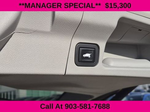 Used 2019 GMC Acadia SLE image 13