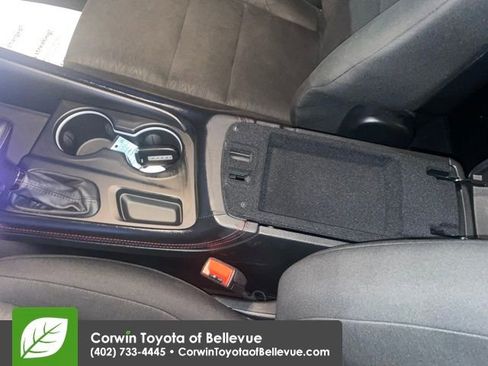 Used 2025 Dodge Durango GT image 24