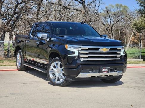 Used 2025 Chevrolet Silverado 1500 High Country w/ High Country Premium Package image 2