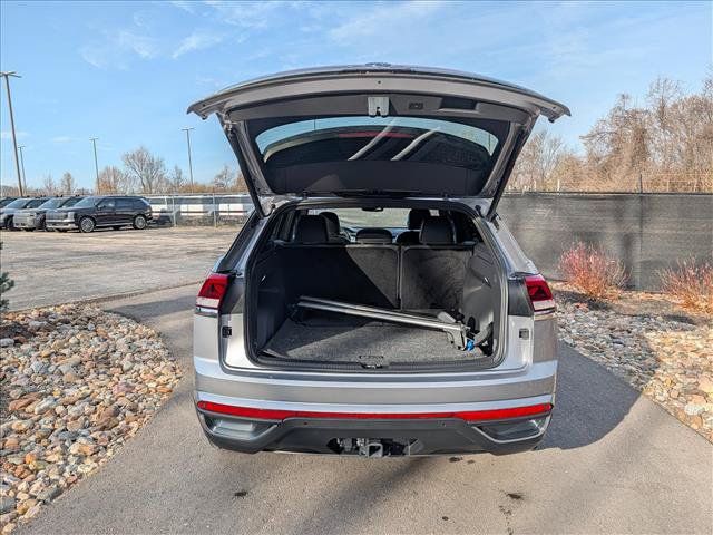 Certified 2024 Volkswagen Atlas Cross Sport SE AWD/4WD image 21