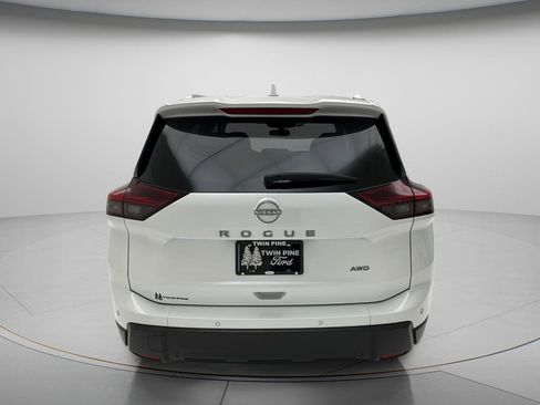 Used 2025 Nissan Rogue SV w/ SV Premium Package AWD/4WD image 5