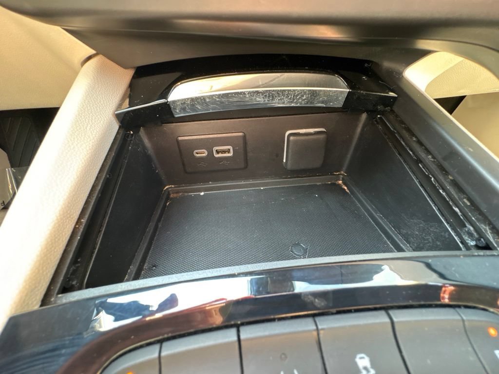 Used 2023 Buick Envision Preferred FWD image 24