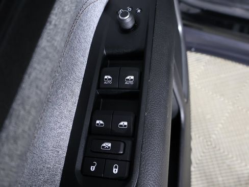 Used 2022 Jeep Compass Latitude image 32