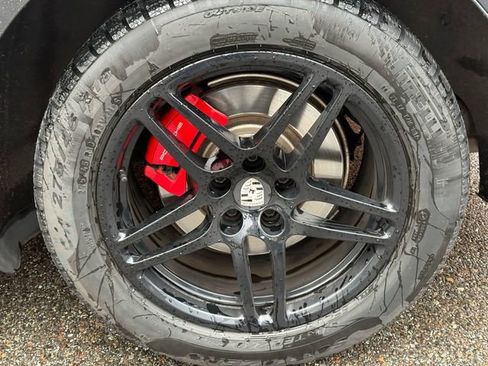 Used 2018 Porsche Macan GTS image 13