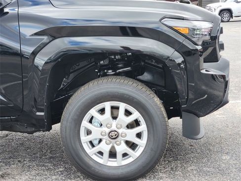 New 2025 Toyota Tacoma SR5 image 5