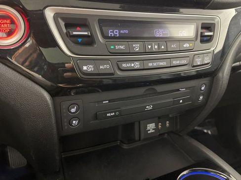 Used 2016 Honda Pilot Elite image 14