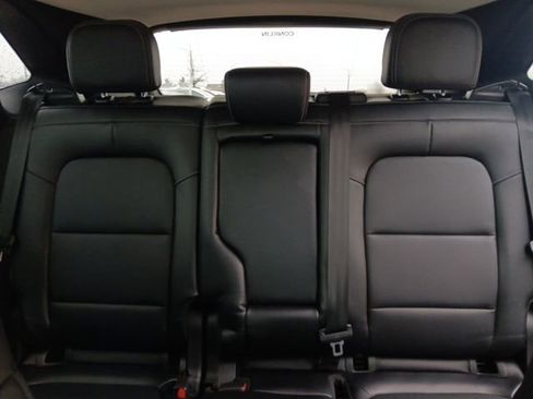 Used 2022 Ford Escape Titanium image 25