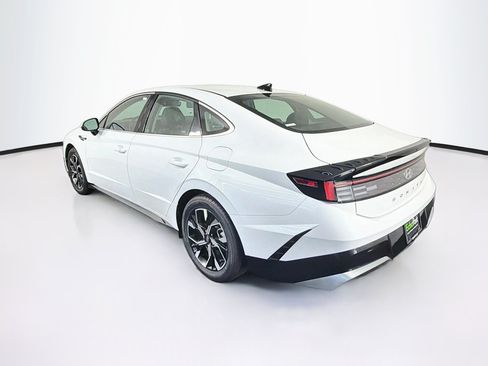 Used 2025 Hyundai Sonata SEL FWD image 5