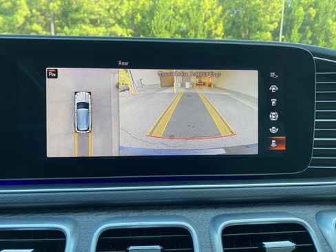 Used 2020 Mercedes-Benz GLE 450 4MATIC image 28