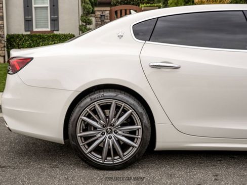 Used 2023 Maserati Quattroporte GT RWD image 10