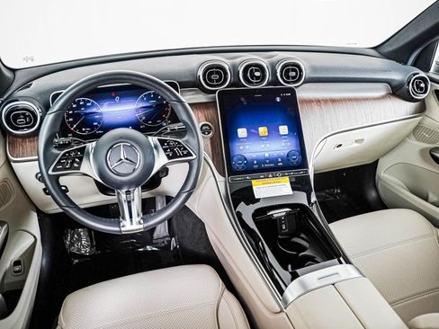 Certified 2026 Mercedes-Benz GLC 300 image 14