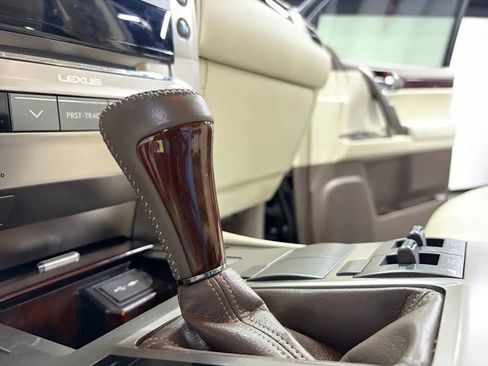 Used 2019 Lexus GX 460 Premium w/ Premium Package AWD/4WD image 45