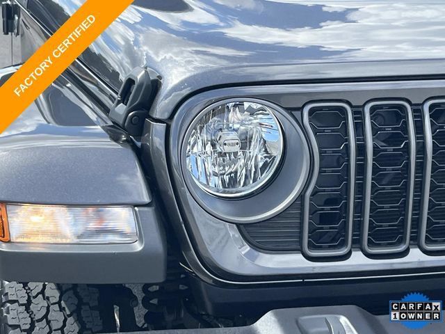Certified 2024 Jeep Gladiator Sport AWD/4WD image 10