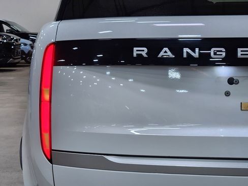Used 2023 Land Rover Range Rover Long Wheelbase Autobiography AWD/4WD image 20