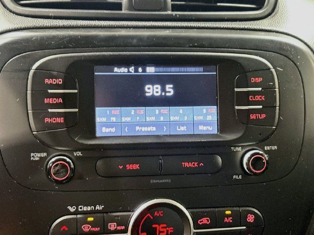 Used 2017 Kia Soul + FWD image 15