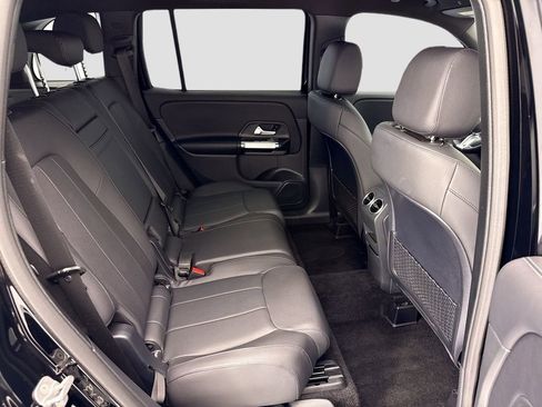 Used 2025 Mercedes-Benz GLB 250 image 20