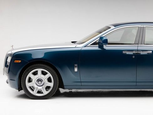 Used 2010 Rolls-Royce Ghost RWD image 17