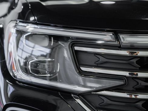 Used 2025 Volkswagen Atlas SE AWD/4WD image 10