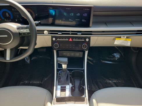 New 2026 Hyundai Tucson SEL FWD image 16