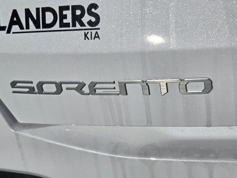 New 2026 Kia Sorento S w/ S Panoramic Sunroof Package image 10