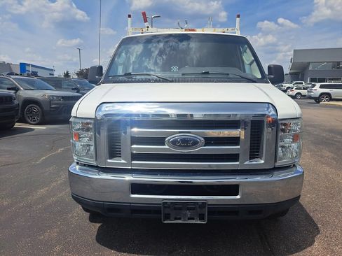 Used 2013 Ford E-350 and Econoline 350 Extended Super Duty w/ Commercial Cargo Van Pkg RWD image 8