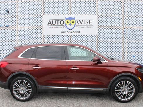 Used 2016 Lincoln MKX Reserve w/ Climate Package AWD/4WD image 4
