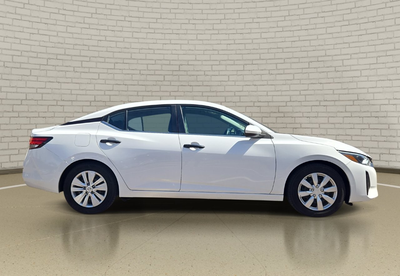 Certified 2024 Nissan Sentra S FWD image 4